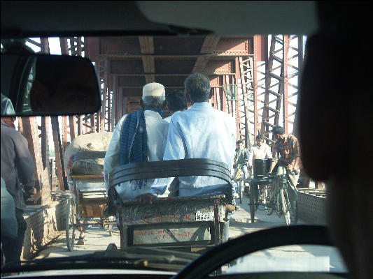 Pict4121 Crossing Bridge Agra