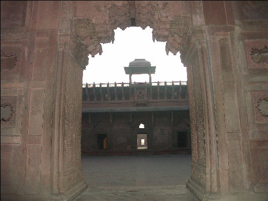 Pict4356 Agra Fort Through Arch Agra